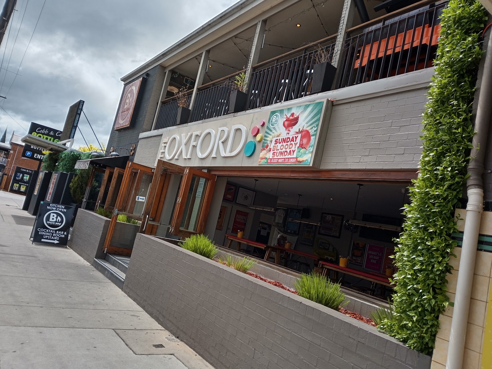 The Oxford Bathurst in Bathurst - photo 2