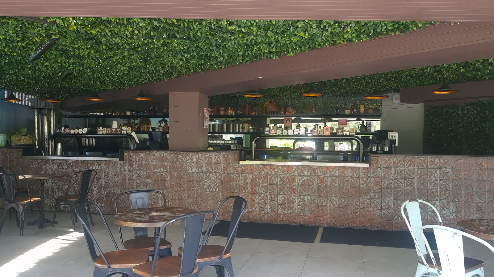 The Sunken Monkey Hotel in Erina - photo 2