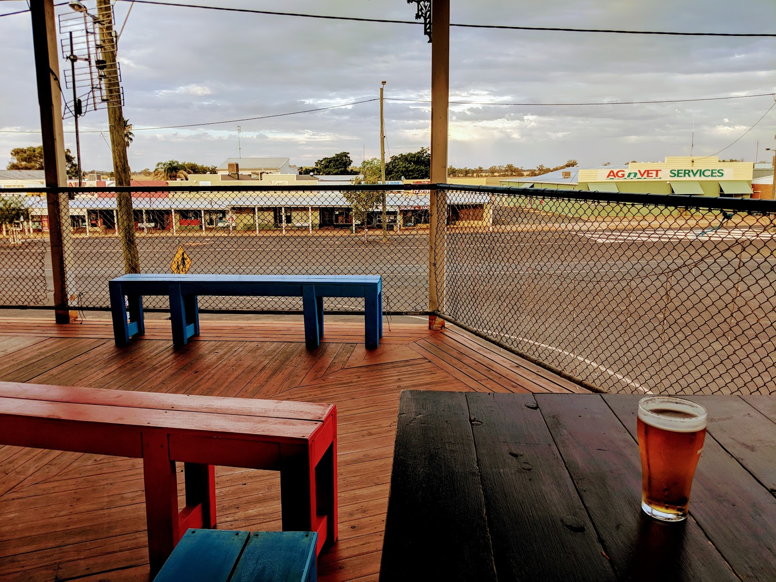 Trundle Hotel in Trundle - photo 3