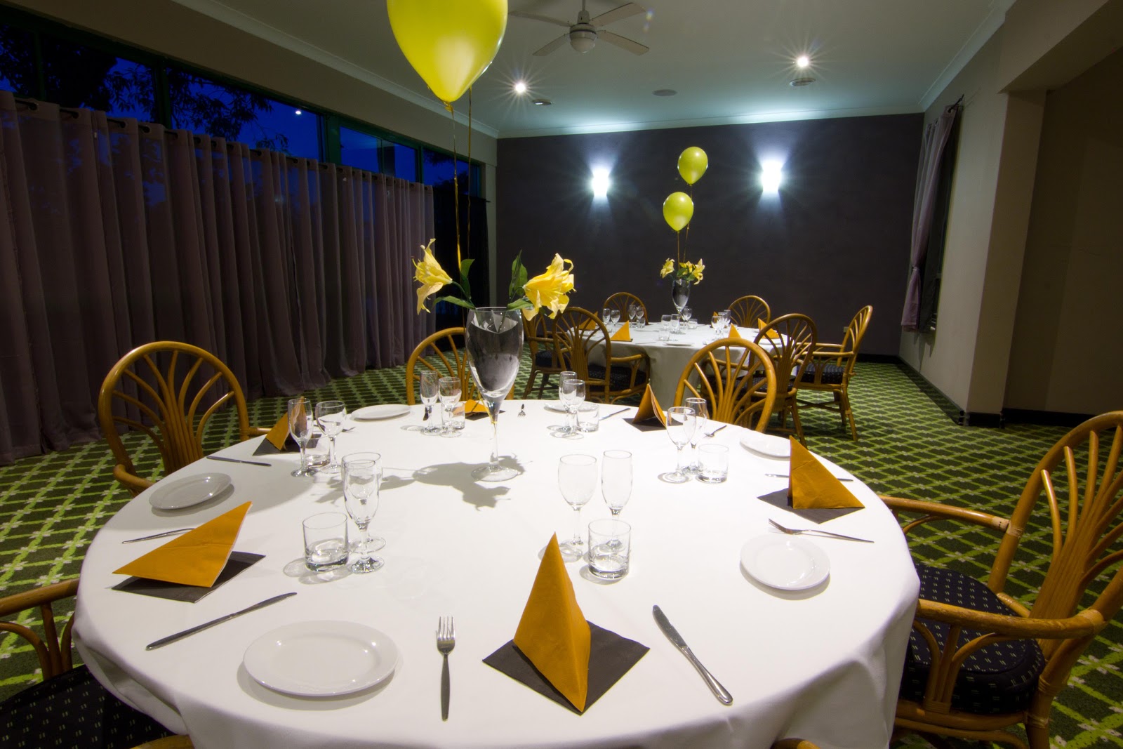 Tullimbar Hotel in Tullimbar - photo 3