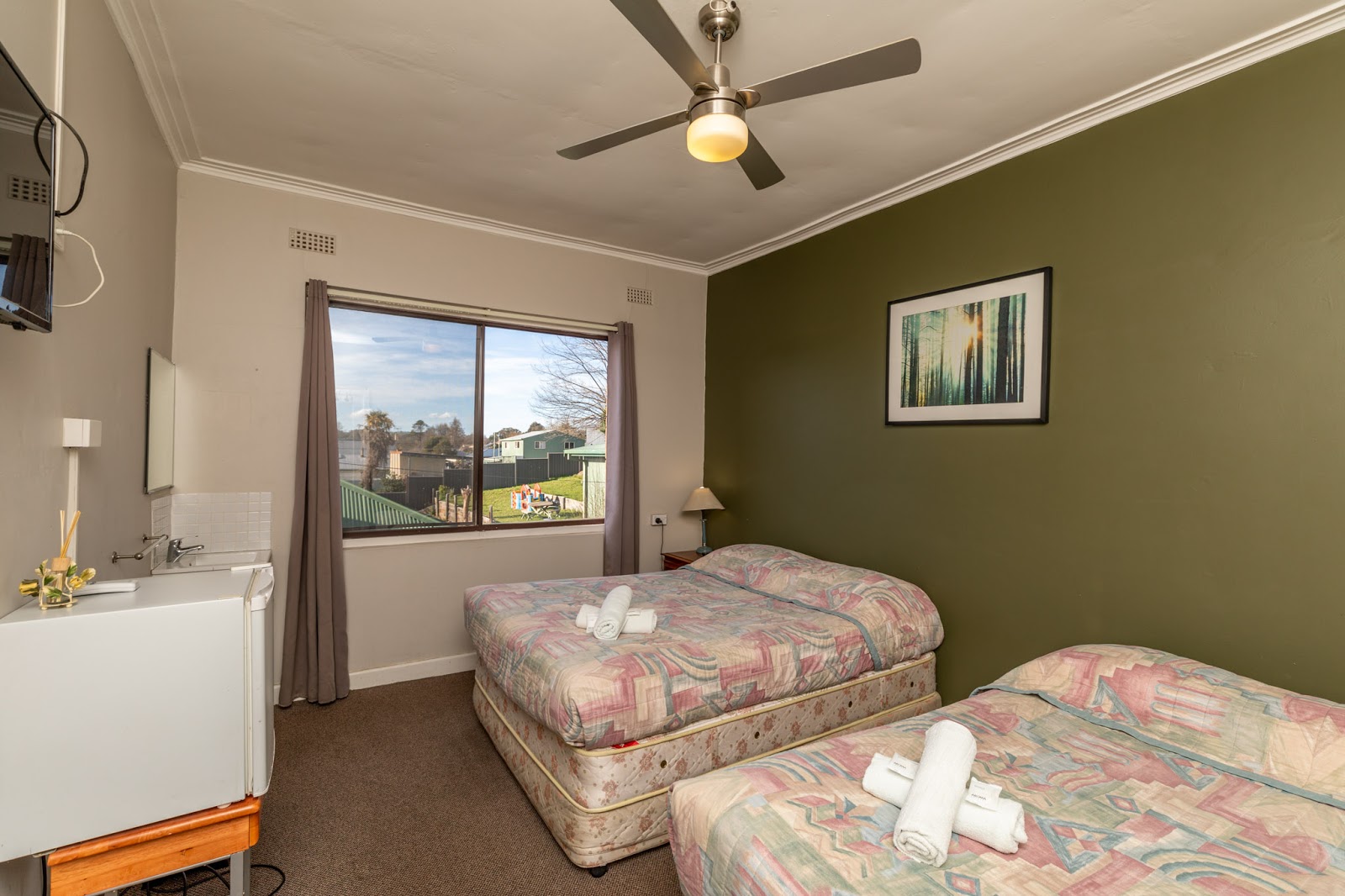 Tumbarumba Hotel in Tumbarumba - photo 9