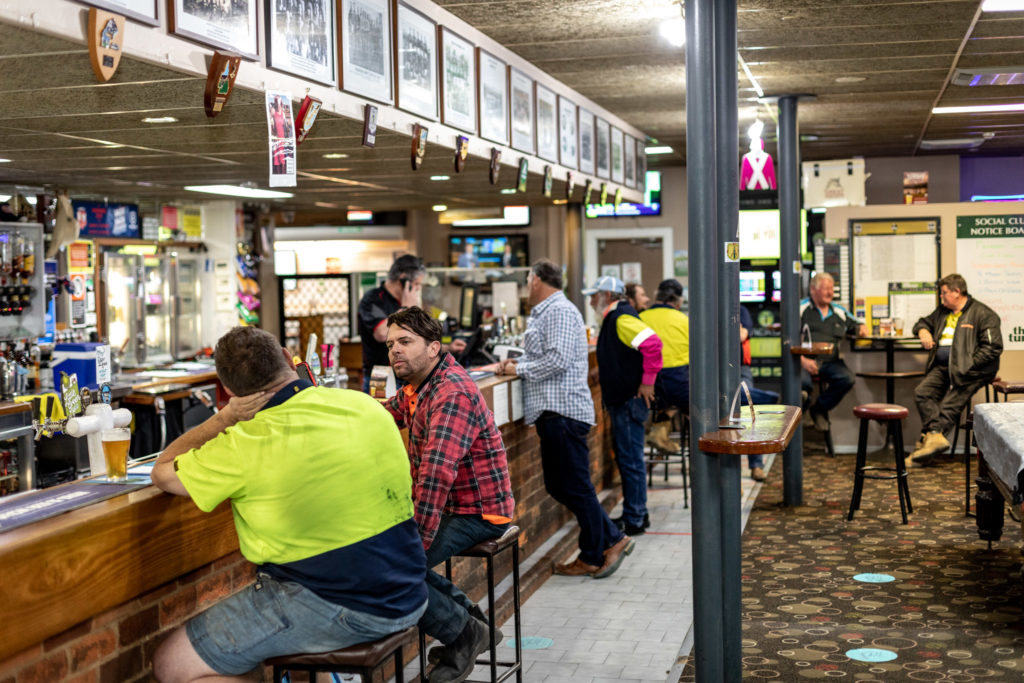 Tumbarumba Hotel in Tumbarumba - photo 2