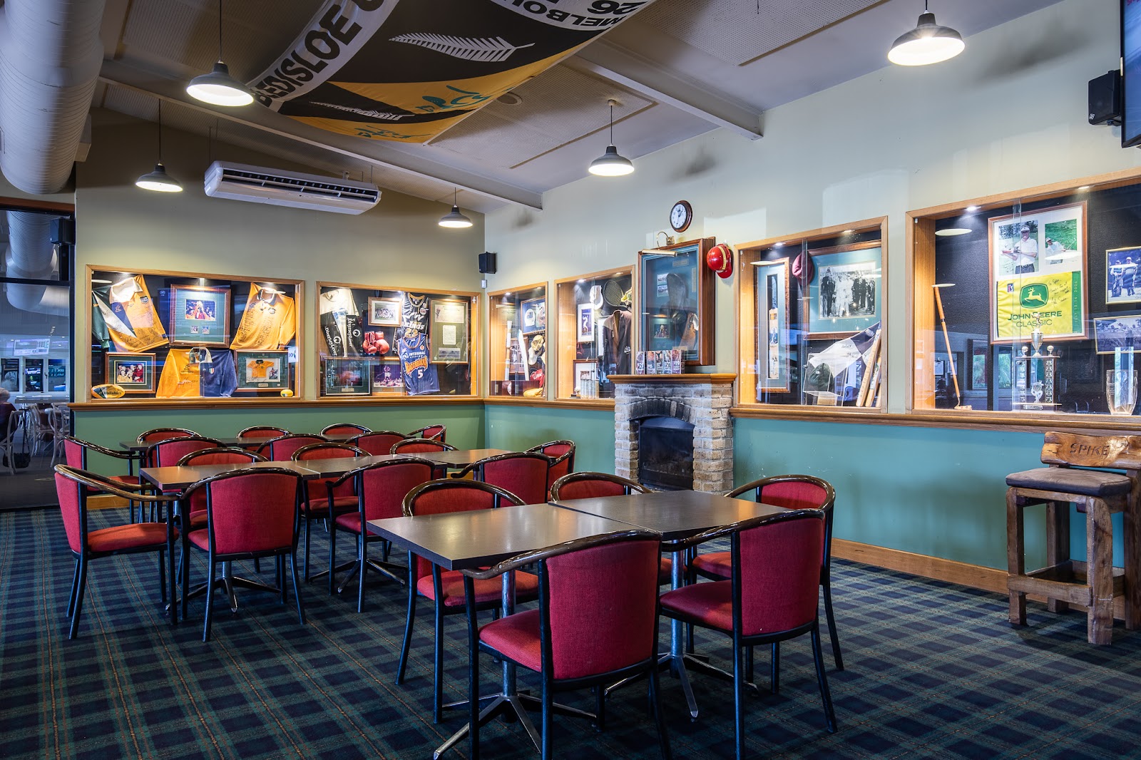 Twin Willows Hotel in Bass Hill - photo 2