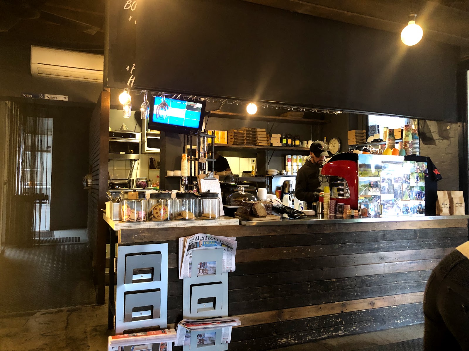 Unwined Bar in Lane Cove - photo 3