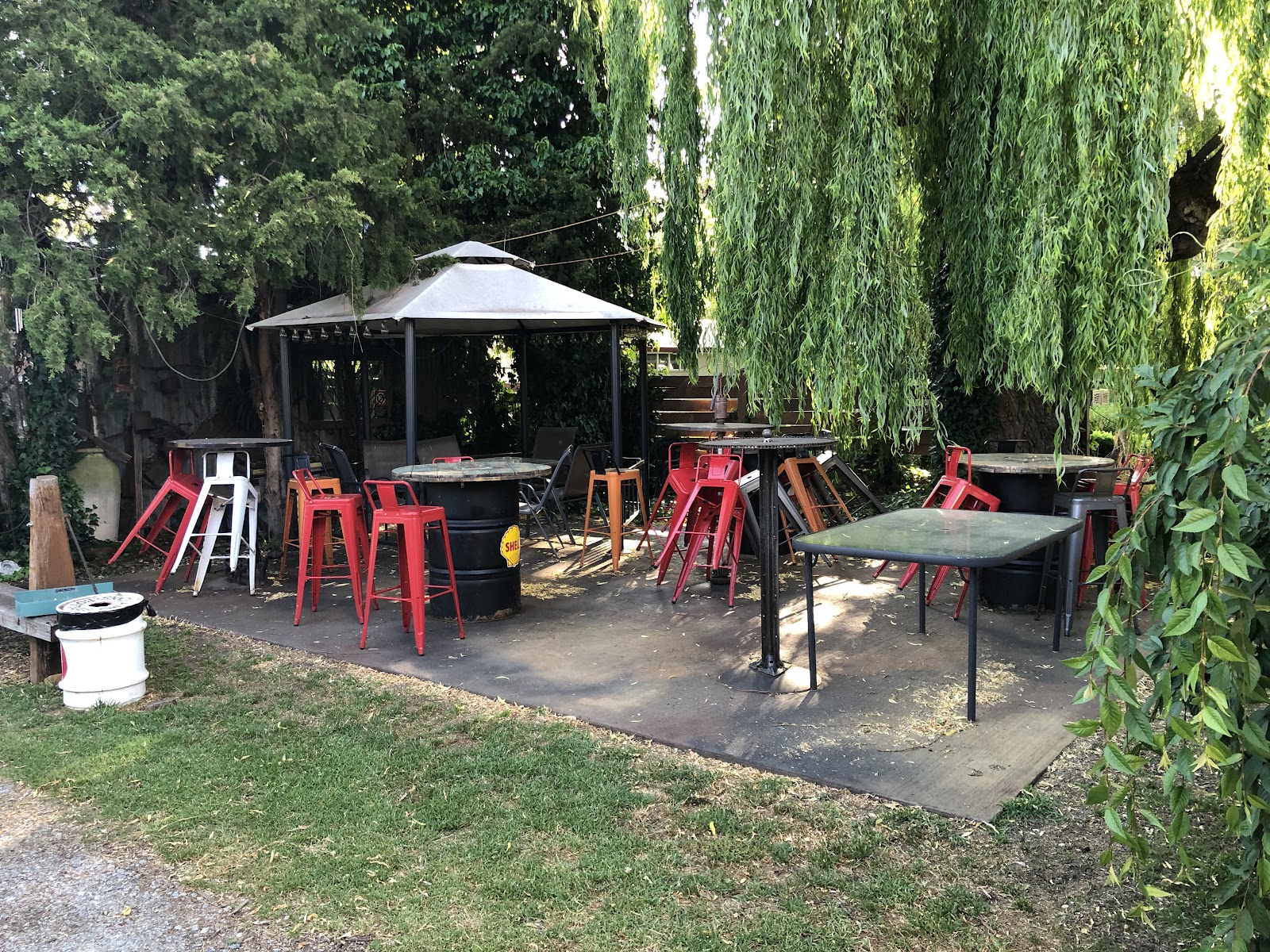 Walcha Road Hotel (Royal) in Walcha - photo 4