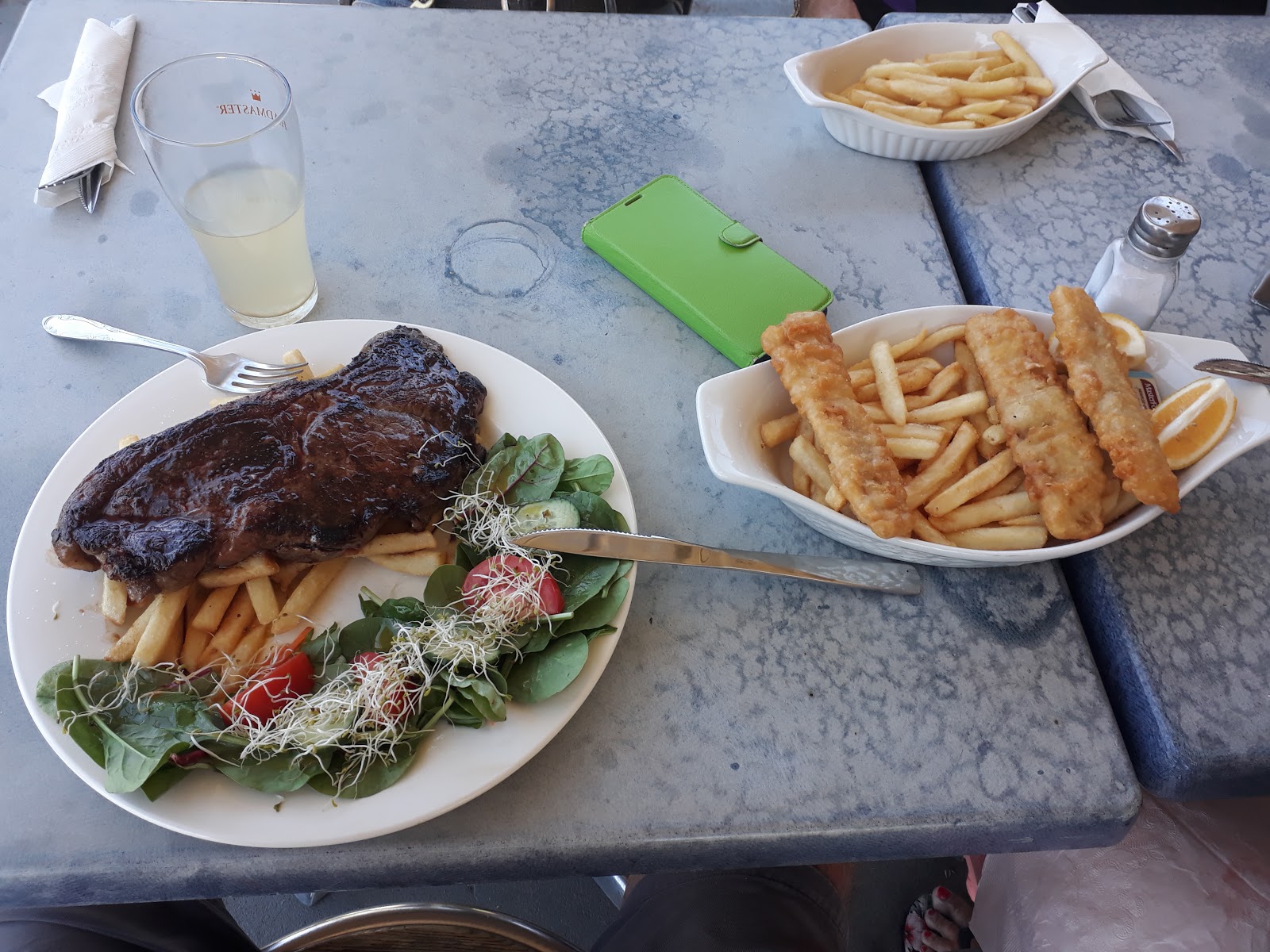 Wallaroo Hotel in Coolatai - photo 7