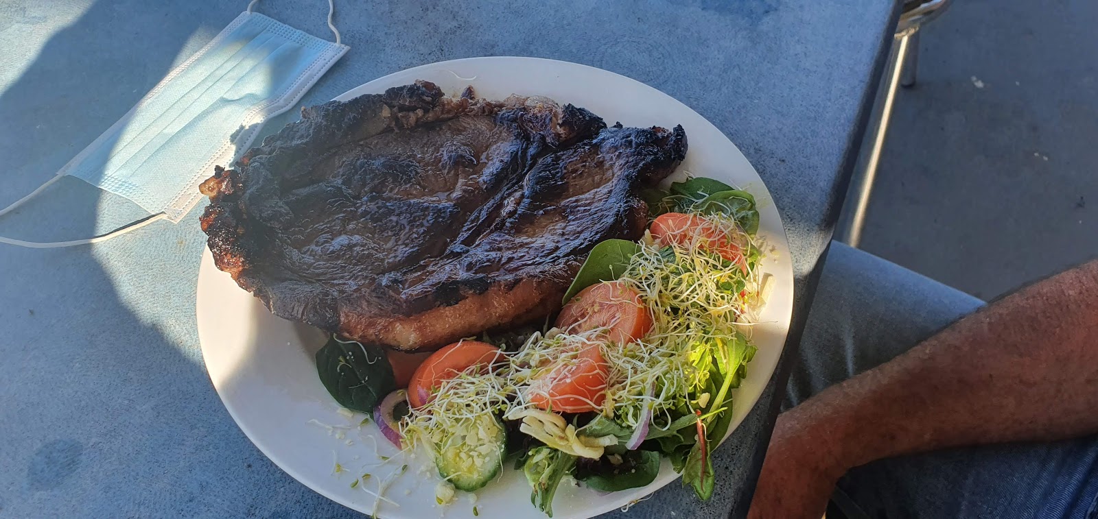 Wallaroo Hotel in Coolatai - photo 8
