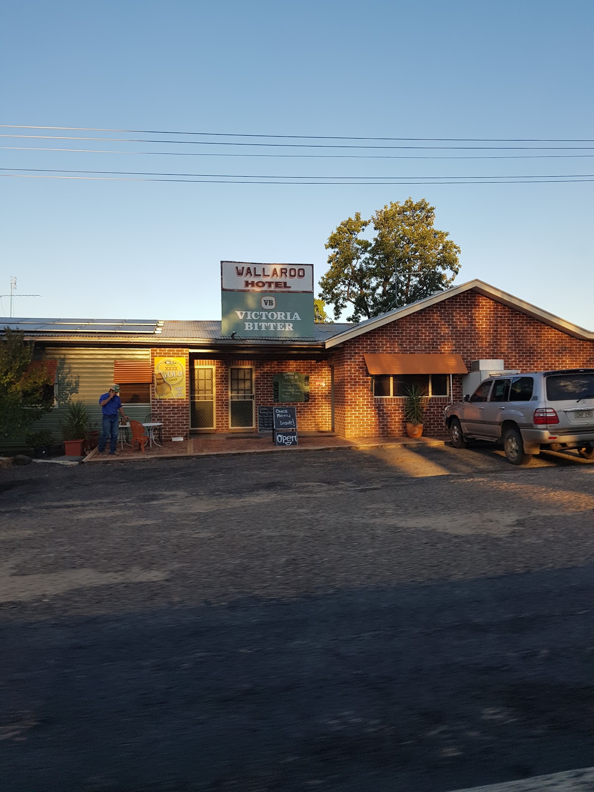 Wallaroo Hotel in Coolatai - photo 1