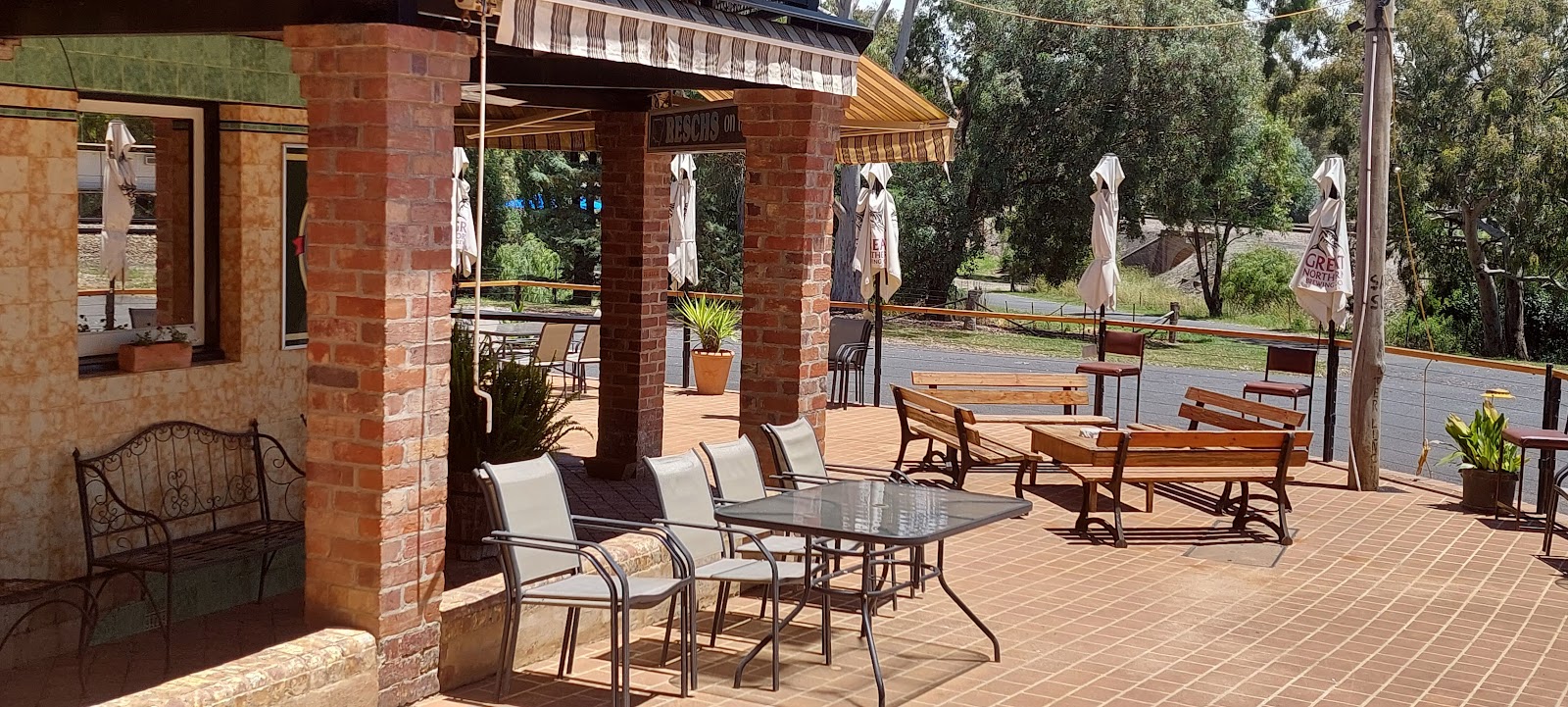 Wallendbeen Hotel in Wallendbeen - photo 3