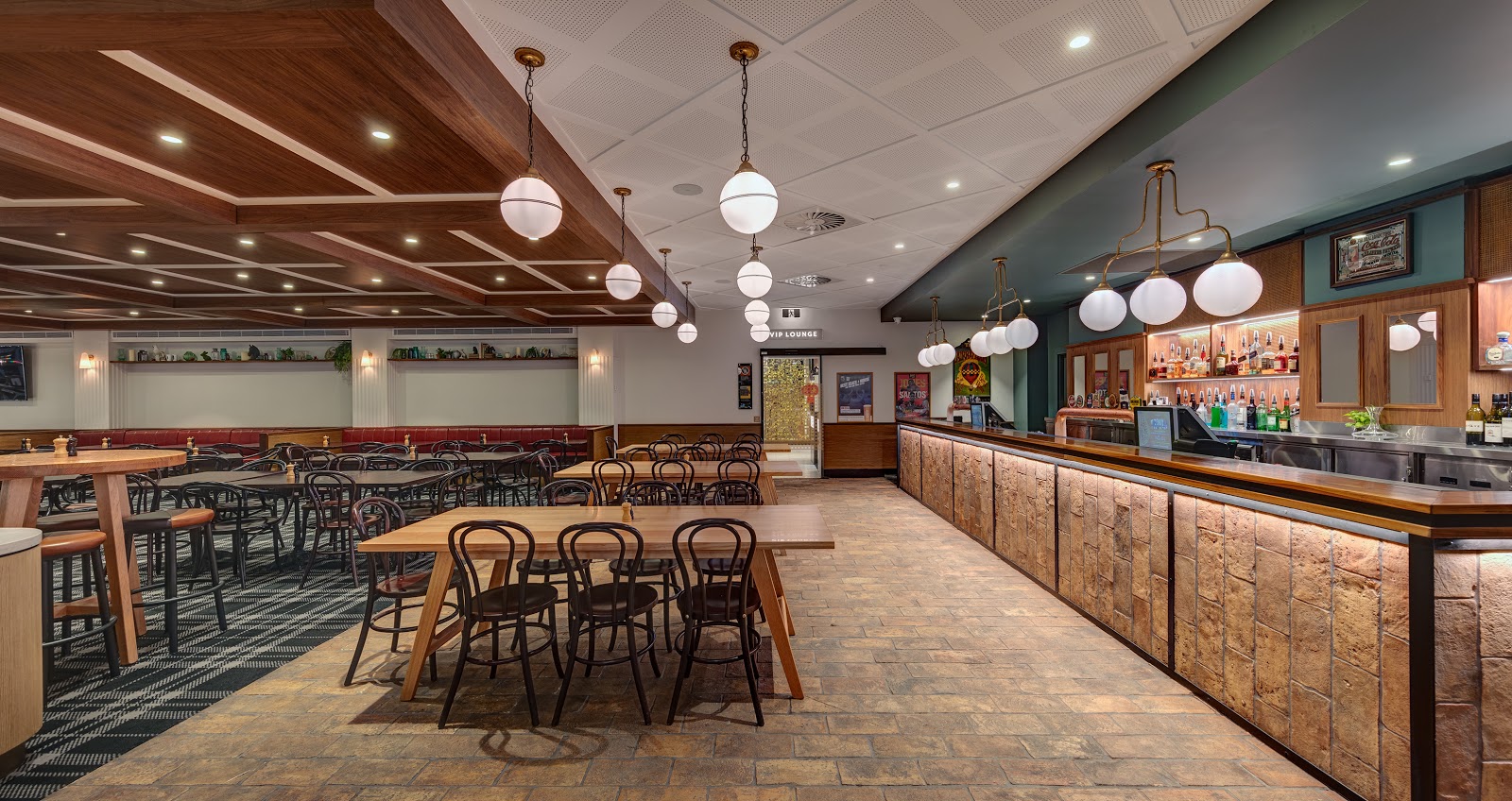 Wentworth Hotel in Homebush West - photo 4