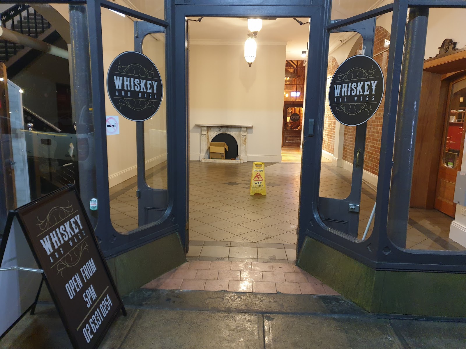 Whiskey and Wags in Bathurst - photo 1