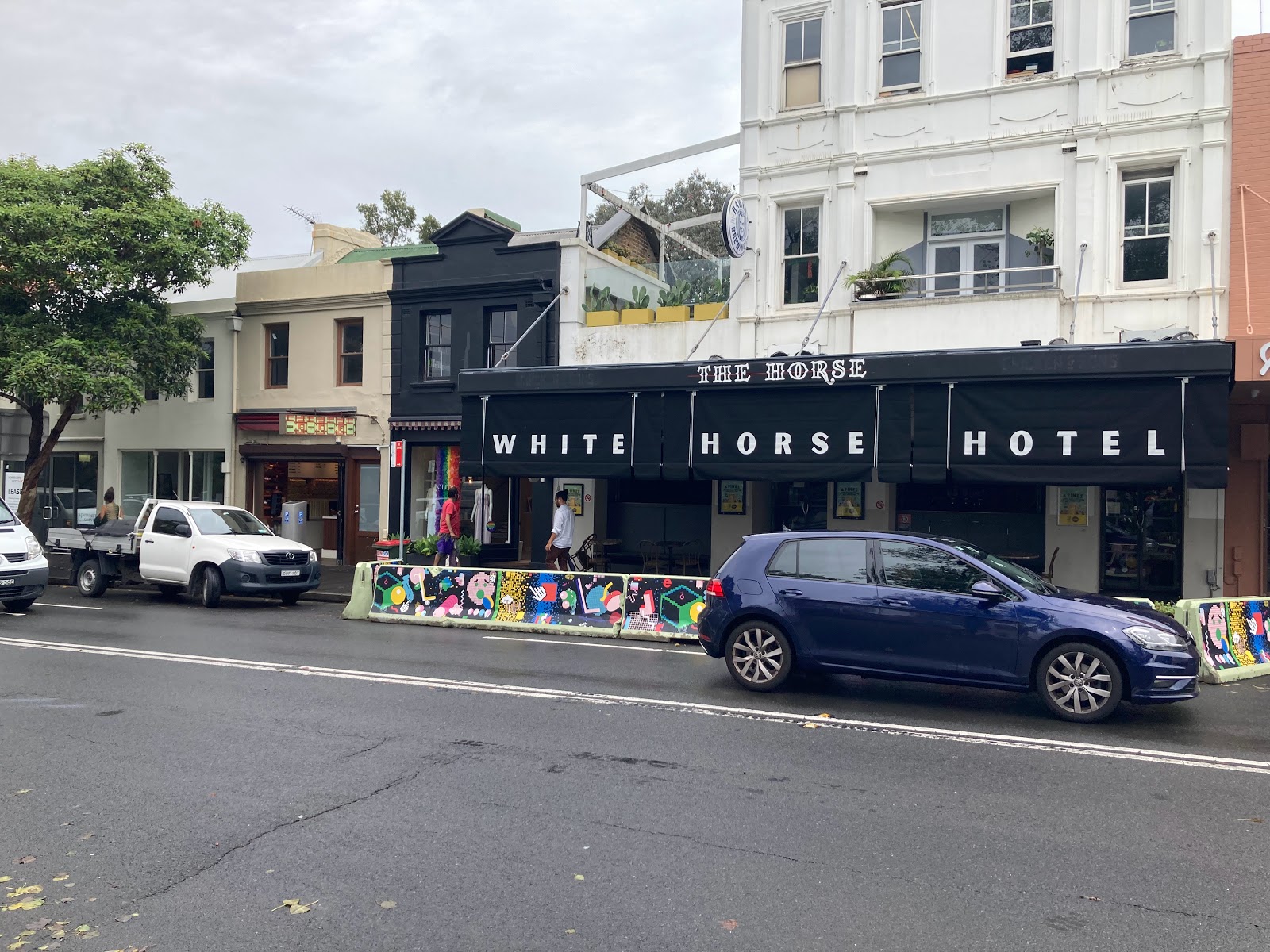 Whitehorse Hotel in Surry Hills - photo 1