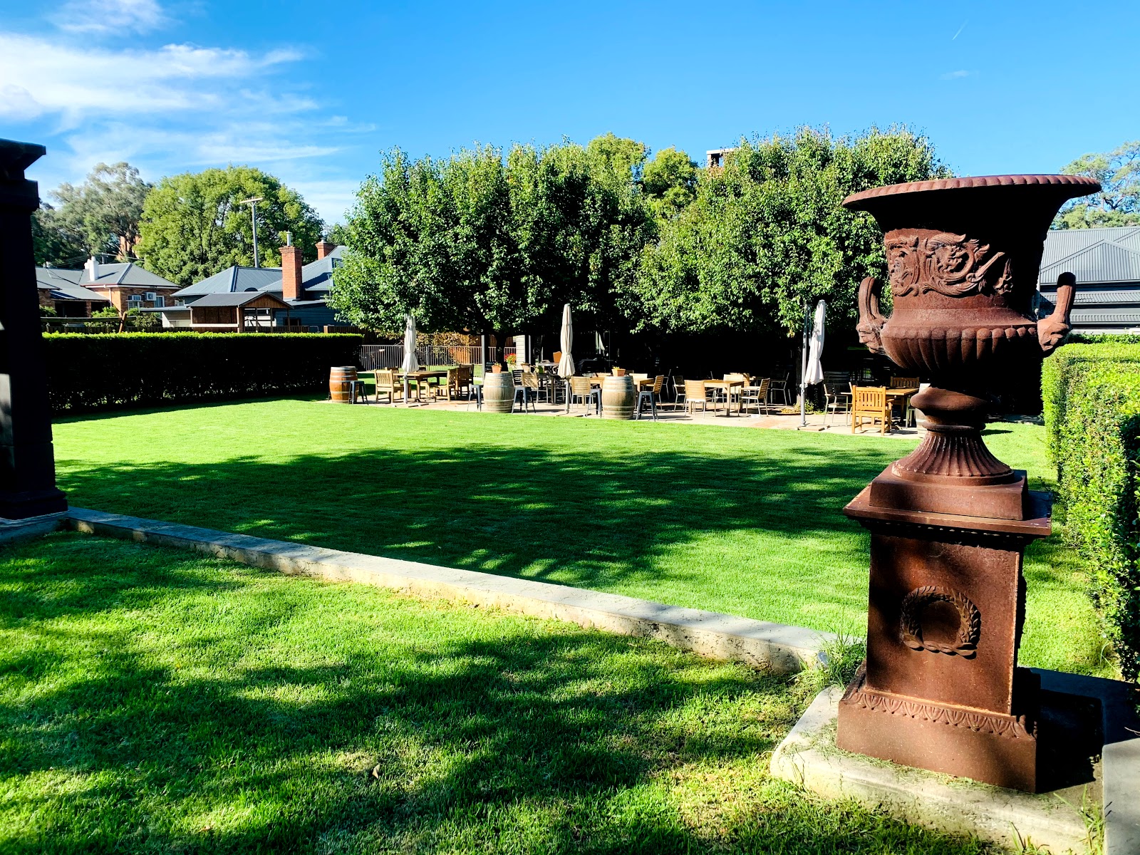 Willow Tree Inn Hotel in Willow Tree - photo 4