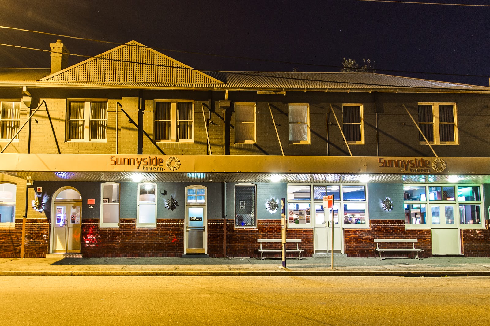 Wine Centre Tavern in Newcastle - photo 1