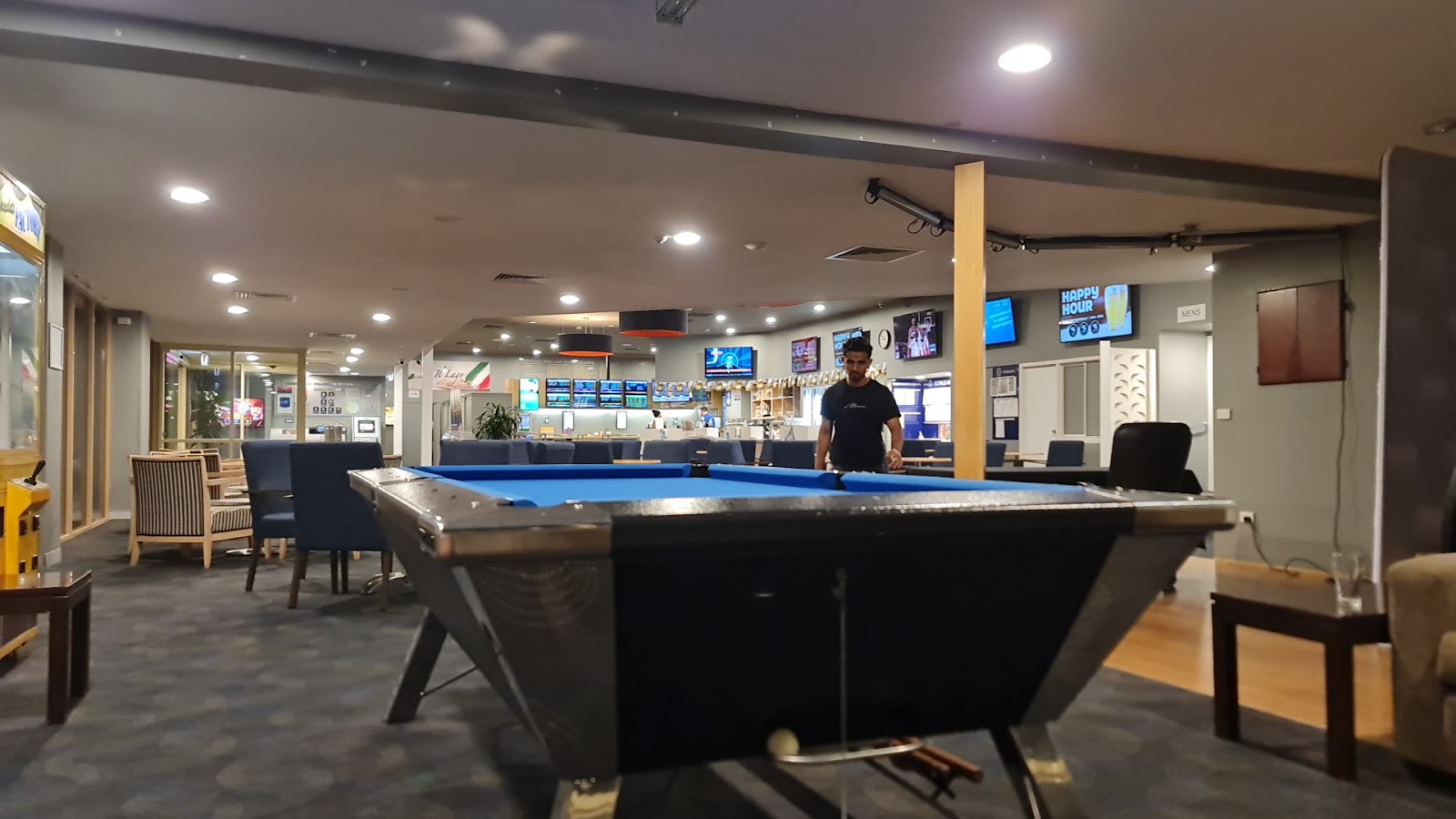 Wiseman Park Wollongong City Bowling Club Limited in Gwynneville - photo 2
