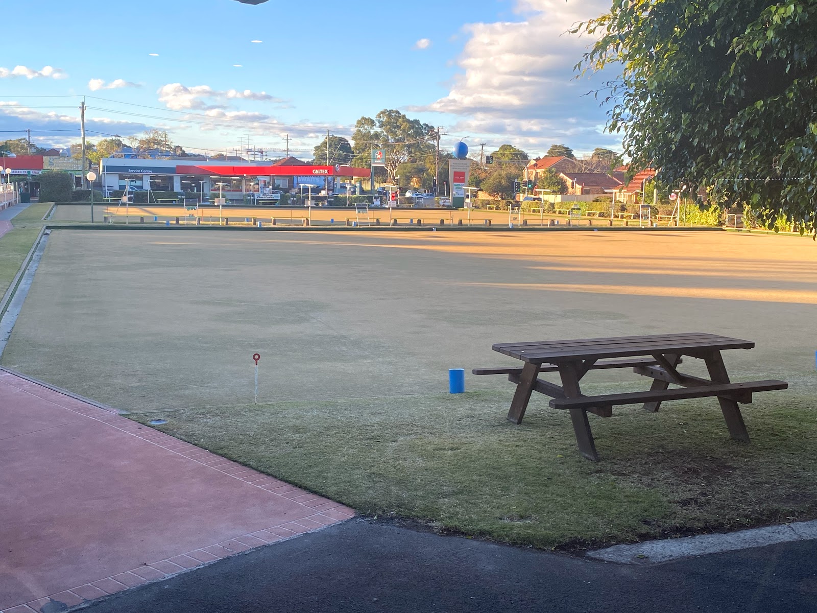 Wiseman Park Wollongong City Bowling Club Limited in Gwynneville - photo 4