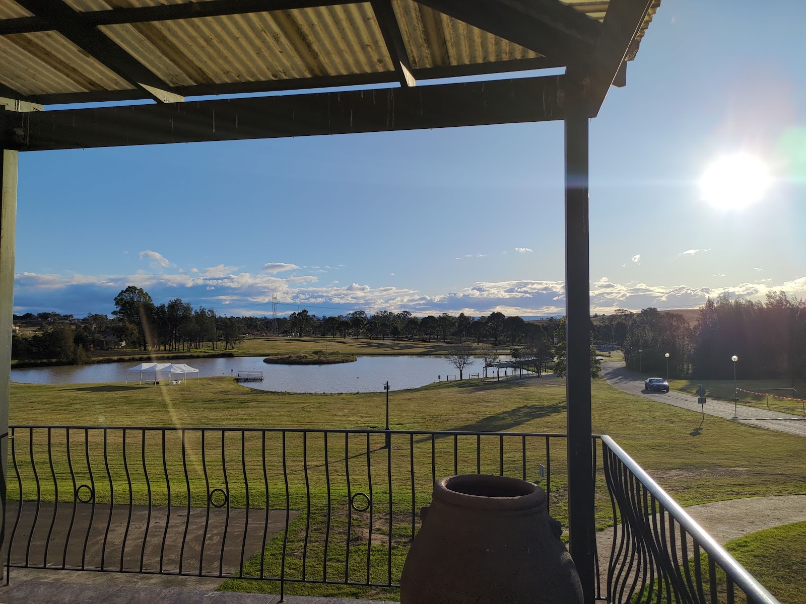 Workers Hubertus Country Club in Luddenham - photo 6