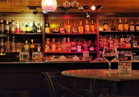 Bar Petite - Hotel in Newcastle