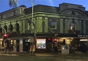 Bat and Ball Hotel - Hotel in Redfern