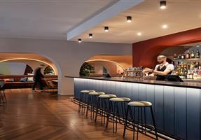 Bernard Brookes - Hotel in Pyrmont