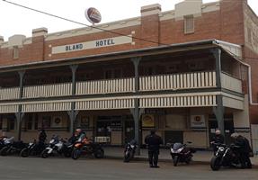 Bland Hotel - Hotel in Quandialla