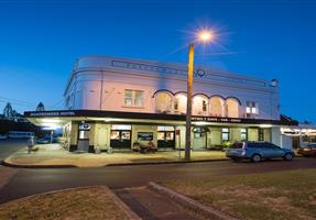 Boatrowers Hotel - Hotel in Stockton