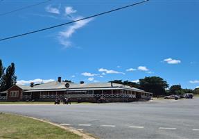 Buckley's Crossing Hotel - Hotel in Dalgety