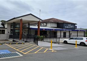Cellarbrations at Tall Timbers Hotel - Hotel in Ourimbah