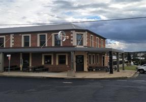 Coffeys Hotel - Hotel in Cooma