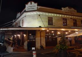 Cricketers Arms Hotel Balmain - Hotel in Balmain