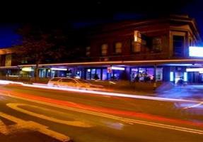 Delany Hotel - Hotel in Cooks Hill