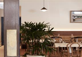 Empire Hotel Annandale - Hotel in Annandale