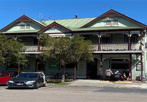 Erringhi Hotel - Hotel in Clarence Town