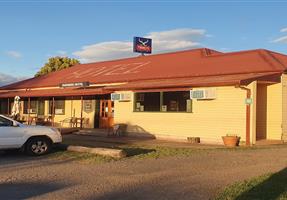 Farmers Hotel - Hotel in Vacy