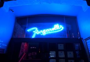 Fonzarelli's - Hotel in Surry Hills
