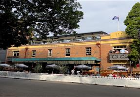 Glenmore Hotel - Hotel in The Rocks