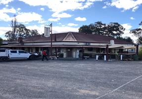 Gold and Fleece Hotel - Hotel in Windeyer