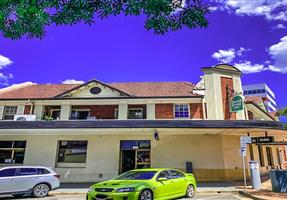 Golden Fleece Hotel - Hotel in Scone