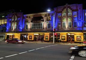 Golden Sheaf Hotel - Hotel in Double Bay