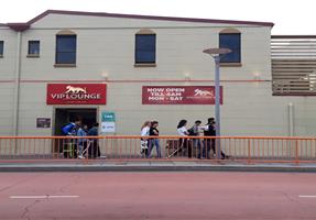 Golden Tiger Bar - Hotel in Hurstville
