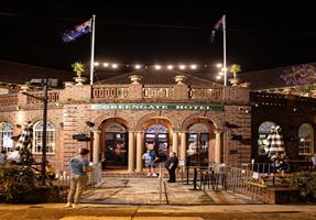 Green Gate Hotel - Hotel in Killara