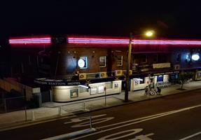 Hamilton Station Hotel - Hotel in Islington