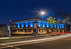 Harlequin Inn - Hotel in Pyrmont