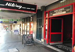 Hiway Bikini - Hotel in Enmore