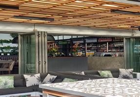 Honeysuckle Social - Hotel in Newcastle