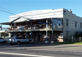 Khartoum Hotel - Hotel in Kitchener