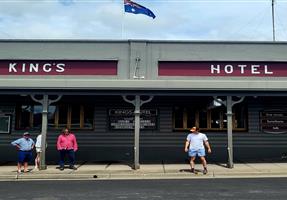 Kings Hotel - Hotel in Bathurst