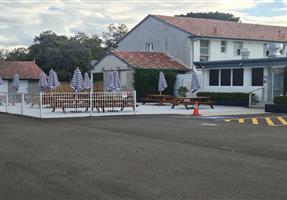 Lake Illawarra Hotel - Hotel in Windang
