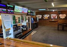 Lake Macquarie Hotel Motel - Hotel in Morisset