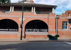 Postmans Tavern - Hotel in Nowra